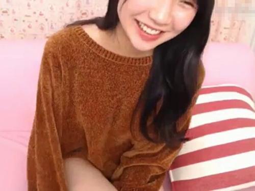 「朝勃ちは舐めて起こしてあげますwイッた後も舐め続けるのめっちゃ好きw」ご奉仕大好きセクシービッチ美少女！ライブチャット