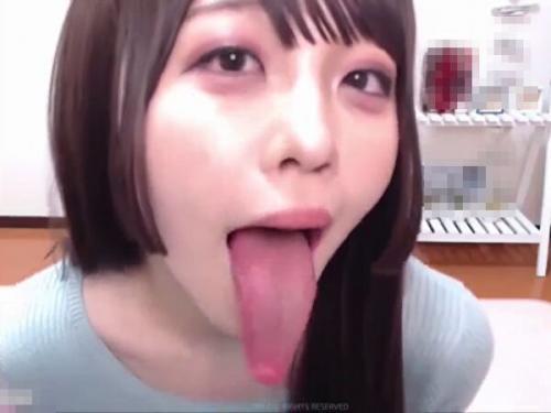 「長いベロは好きですか？勝手に勃起したんですか？ダメですねぇ！お仕置きしなきゃ！」性獣美女が蛇舌鬼フェラ！ライブチャット