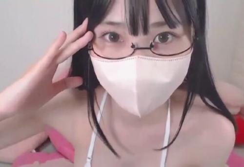 顔出し変態ドM美少女「処◯だけどラブンス挿れるところ見て！すっごい濡れちゃってるのwやばい…」【無修正ライブチャット】