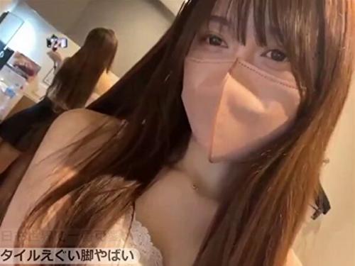「脱がせて！顔にかけたい？パンツめっちゃ見えたwめっちゃ濡れてるのわかるw」ミニスカセクシー美女！ライブチャット