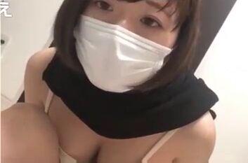「彼氏がいまーすw」巨乳ドマゾ変態お姉さんが彼氏に内緒でエロ配信！ライブチャット